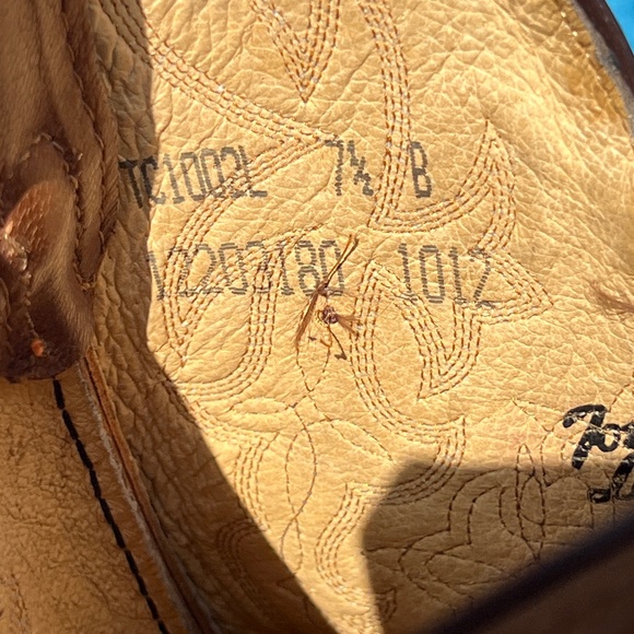 Tony Lama Women's San Saba Western Boot with Cross Inlay Size: 7.5 B (TC 1002L) - Picture 14 of 16